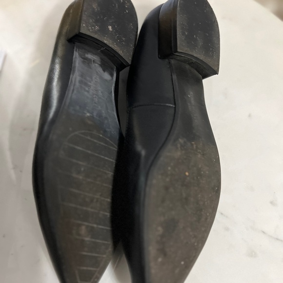 Kenneth Cole pointed flats - Picture 3 of 3